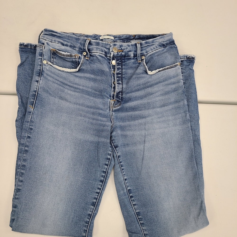 Good American Good Legs Flare Jeans Light Blue